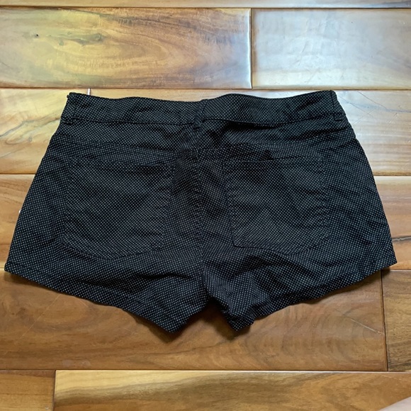 Black H&M shorts - Picture 2 of 2